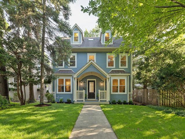 House for sale in Evanston, Illinois
