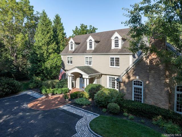 House for sale in Village of Lloyd Harbor, Town of Huntington