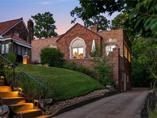 House for sale in Pittsburg, Pennsylvania