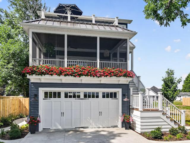 House for sale in Syracuse, Indiana