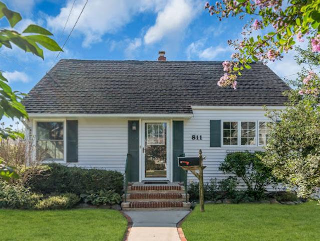 House for sale in Monmouth, New Jersey