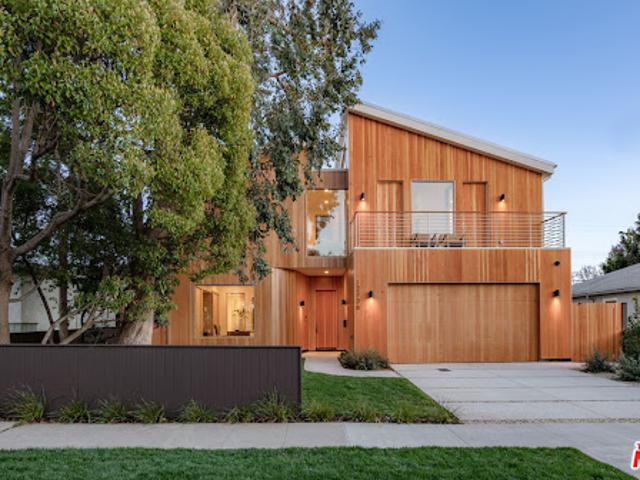 House for sale in Canoga Park, California
