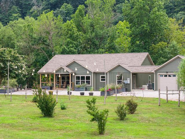 House for sale in Burkesville, Kentucky