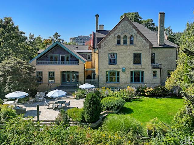 House for sale in Highland Park, Illinois