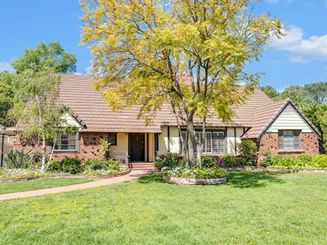 House for sale in Van Nuys Neighborhood Council District, Canoga Park