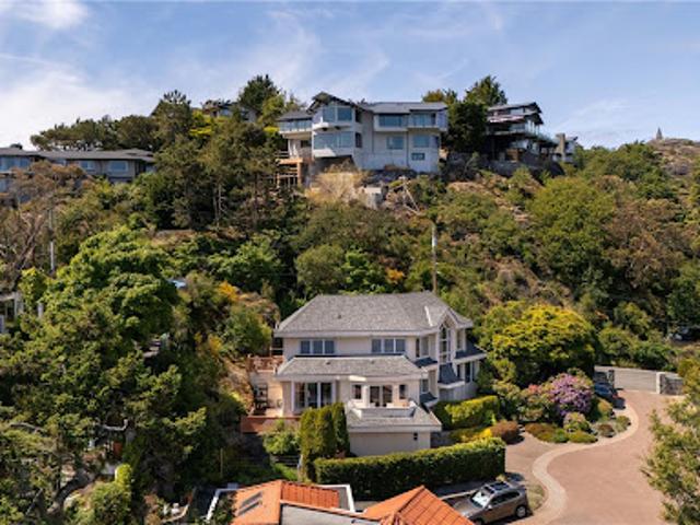 House for sale in Oak Bay, British Columbia