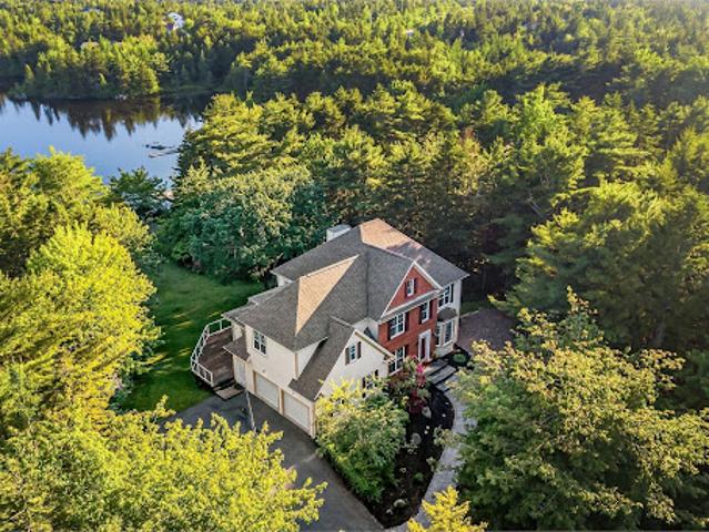 House for sale in Hammond's Plains, Nova Scotia