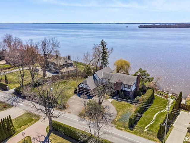 House for sale in Beaconsfield, Quebec