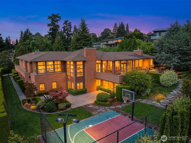 House for sale in Washington