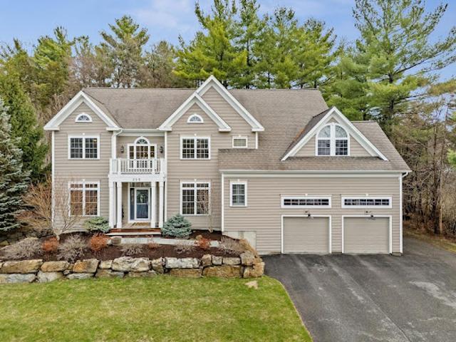 House for sale in Shelburne, Vermont