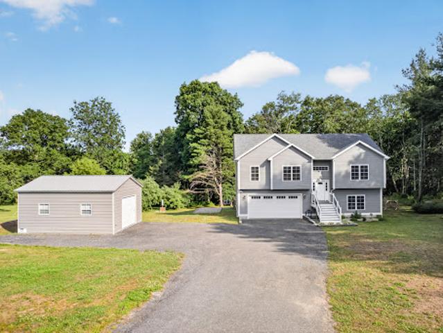 House for sale in Jewett City, Connecticut