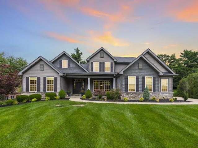 House for sale in Creve Coeur, Missouri