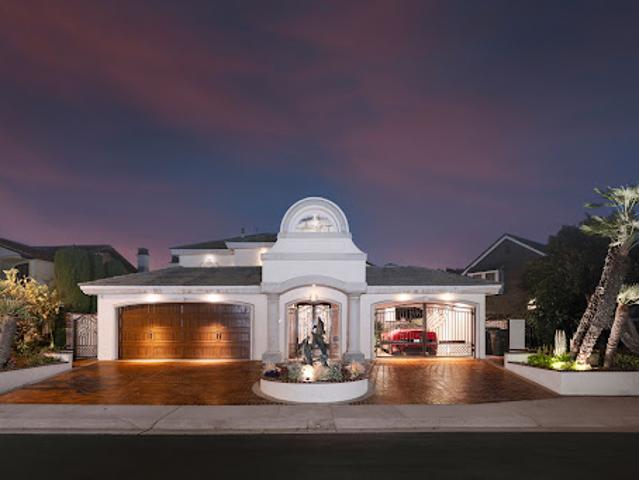 House for sale in Huntington Beach, California