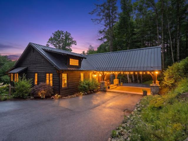 House for sale in Highlands, North Carolina