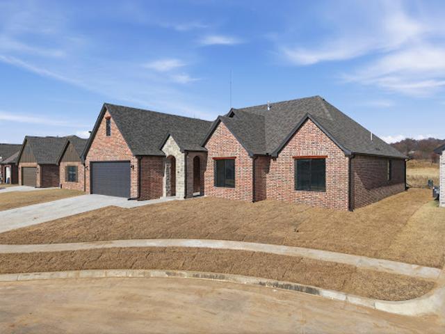 House for sale in Coweta, Oklahoma