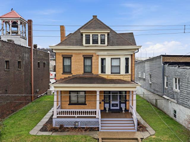 House for sale in Pittsburg, Pennsylvania