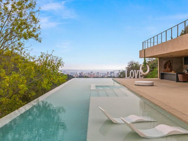 House for sale in Canoga Park, California