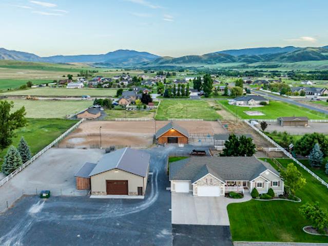 House for sale in Cache, Utah