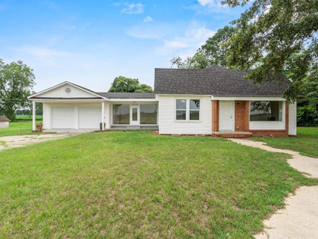House for sale in Lynchburg, South Carolina