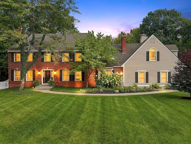 House for sale in New Hampshire