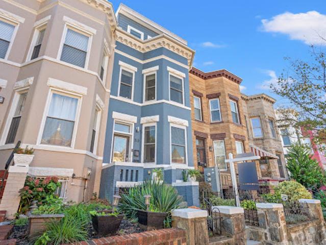 House for sale in Washington