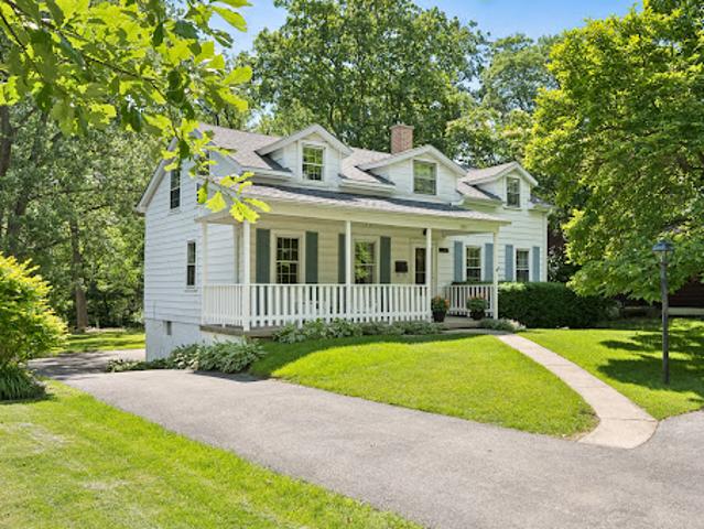 House for sale in Glenview, Illinois