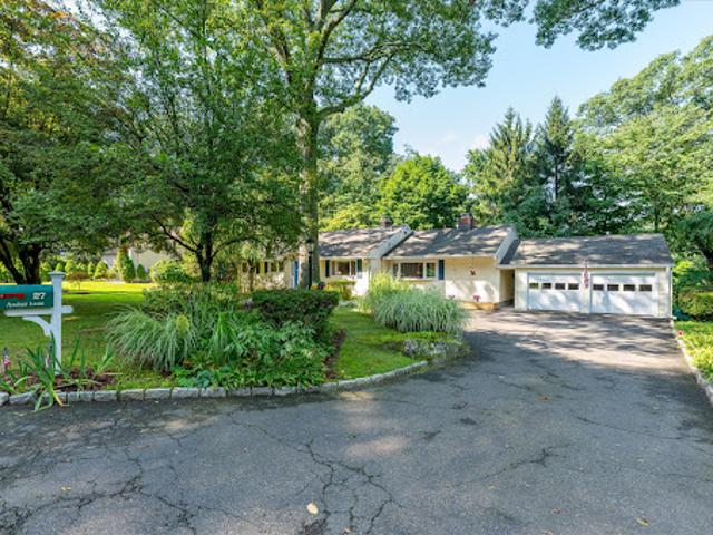 House for sale in Cos Cob, Connecticut