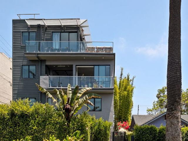 House for sale in Canoga Park, California