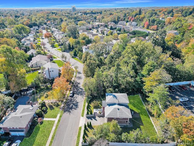 House for sale in Jericho, Nassau County