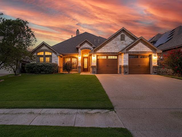 House for sale in Benbrook, Texas