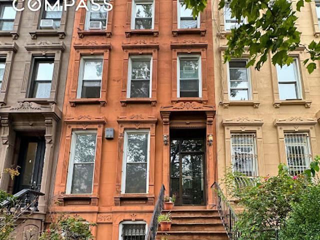 House for sale in Arverne, New York