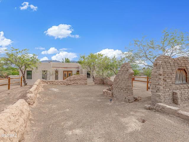 House for sale in Tucson, Arizona