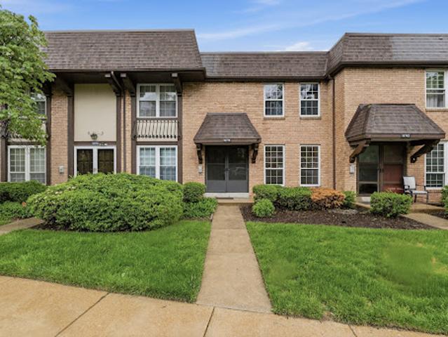 House for sale in Creve Coeur, Missouri