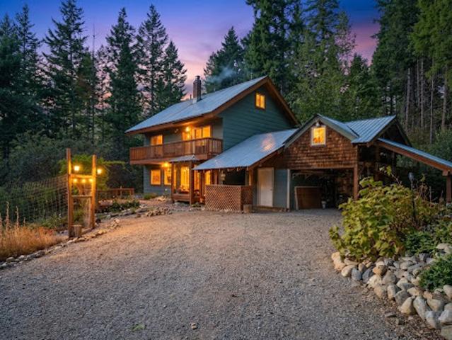 House for sale in Cocolalla, Idaho