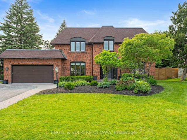 House for sale in Ottawa House for sale in Ottawa