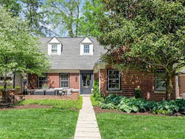 House for sale in Lexington