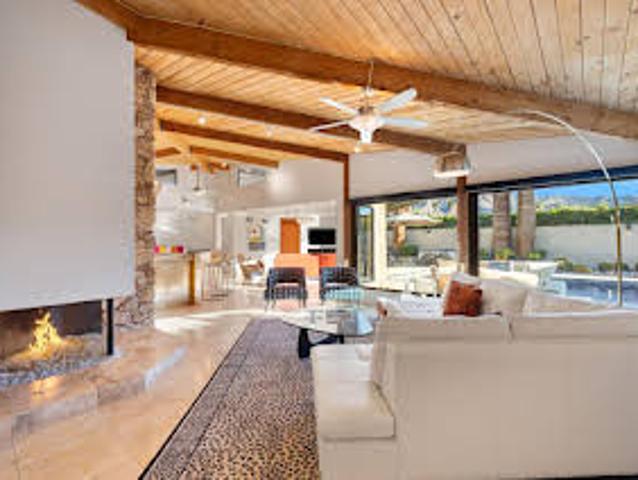 House for sale in Indian Wells