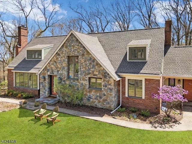 House for sale in Califon, New Jersey
