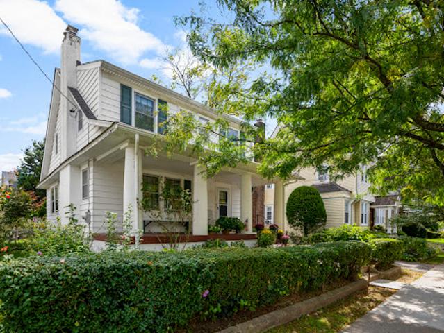 House for sale in Pelham, New York