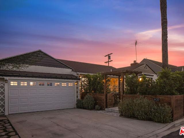 House for sale in Canoga Park, California