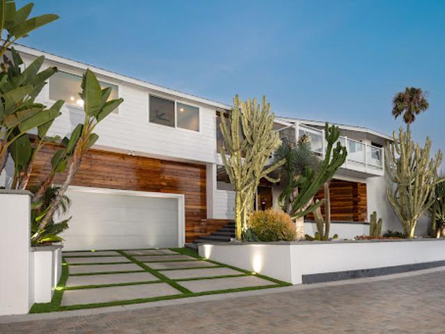 House for sale in Laguna Beach, California