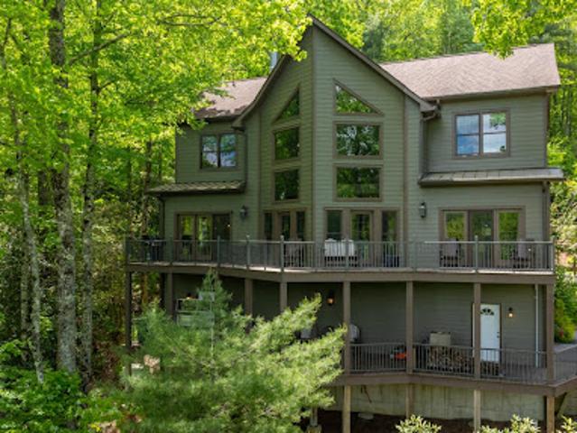 House for sale in Cullowhee
