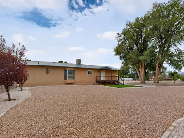 House for sale in Española, Espanola