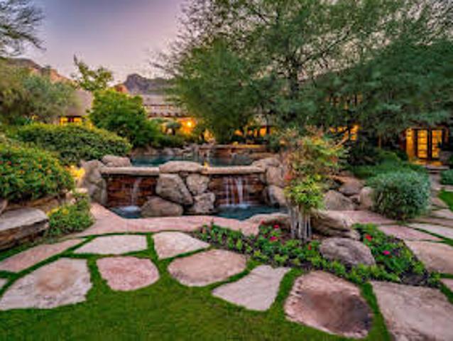 House for sale in Paradise Valley