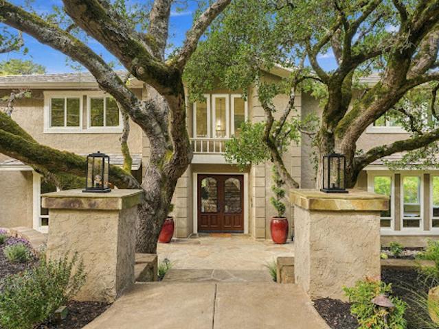 House for sale in Hillsborough, San Mateo County