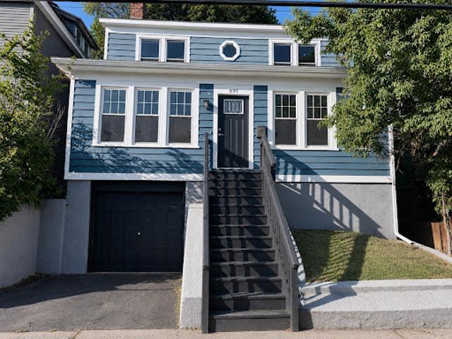 House for sale in Albany, New York