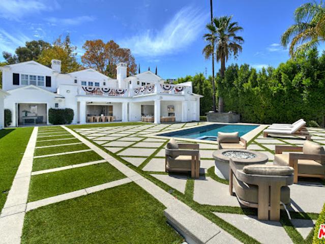 House for sale in Los Angeles, Los Angeles County