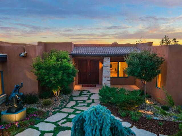 House for sale in Santa Fe, New Mexico