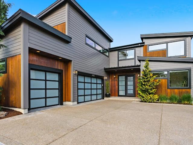 House for sale in Lake Oswego, Clackamas County