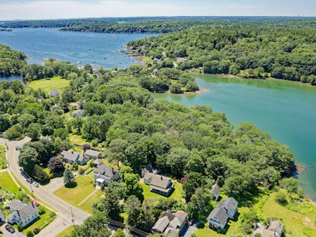 House for sale in Boothbay, Maine